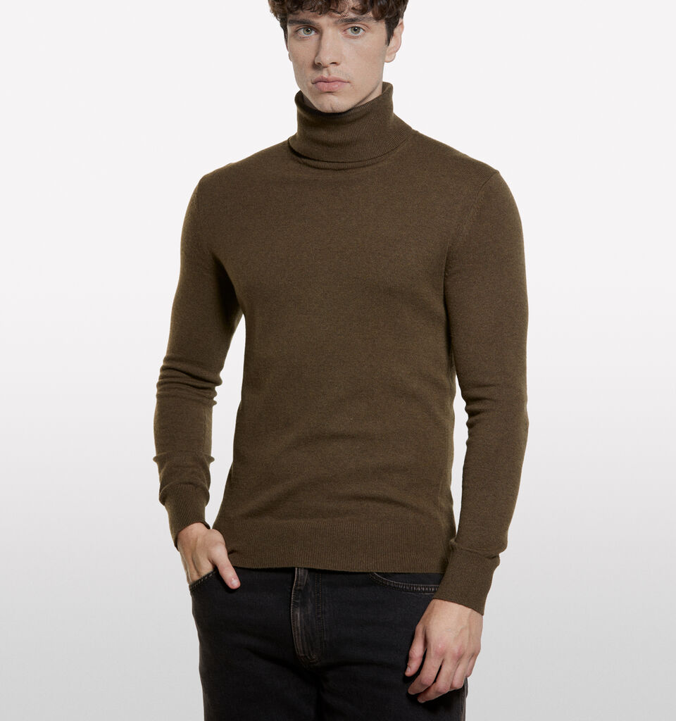 Camisola castanho regular fit com gola alta - camisolas gola alta para homem - Marrom | Sisley image number 3